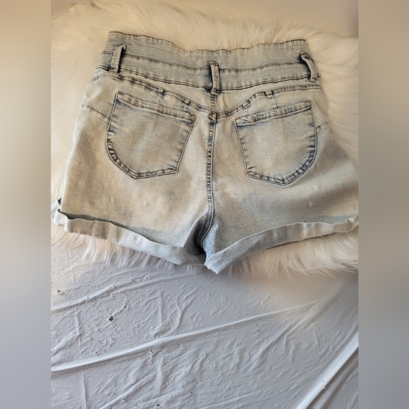 Refuge Light Blue Distressed Jean Shorts, Size 9 (30) - Picture 2 of 4